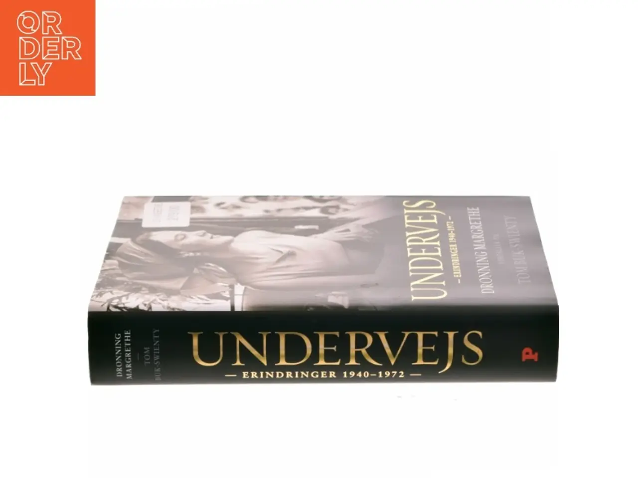 Billede 2 - Undervejs : erindringer 1940-1972 af Margrethe II (Bog)