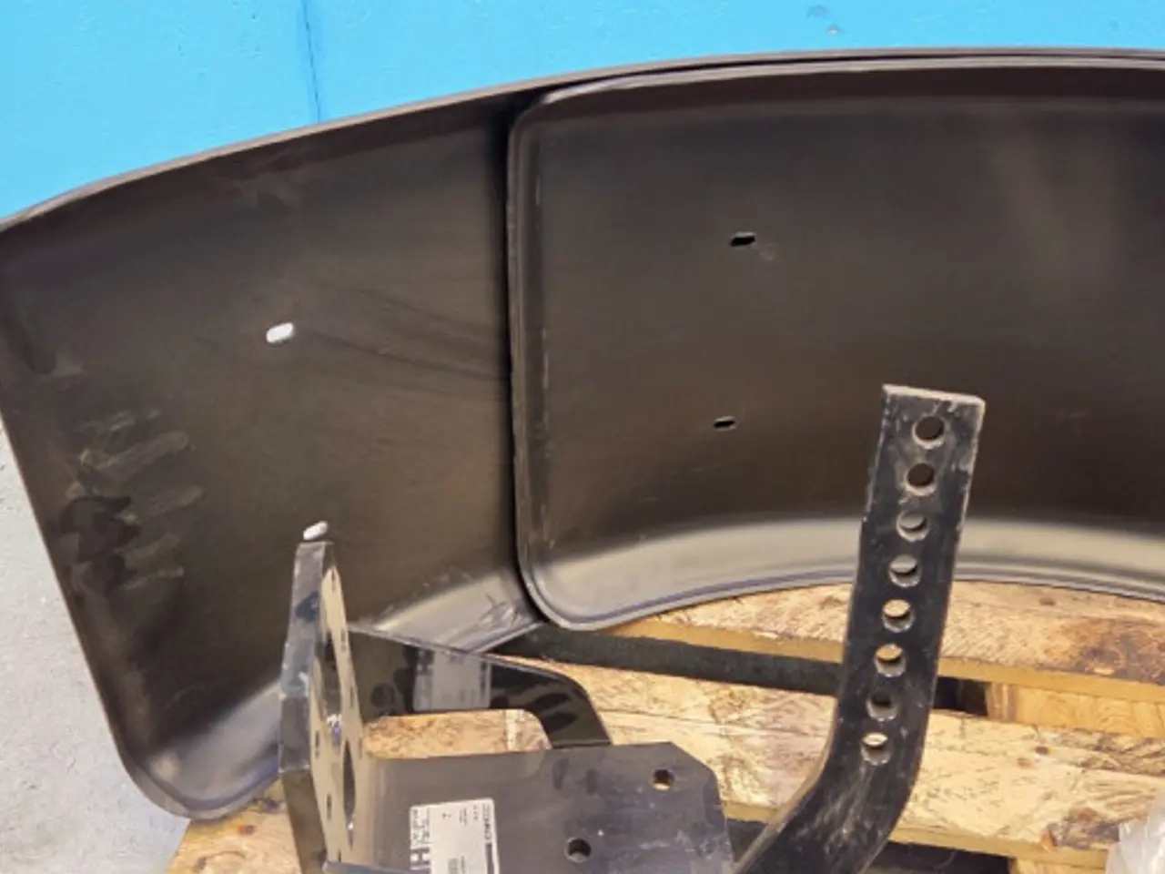 Billede 3 - New Holland TS100 Hjulskærm Kit 710860034