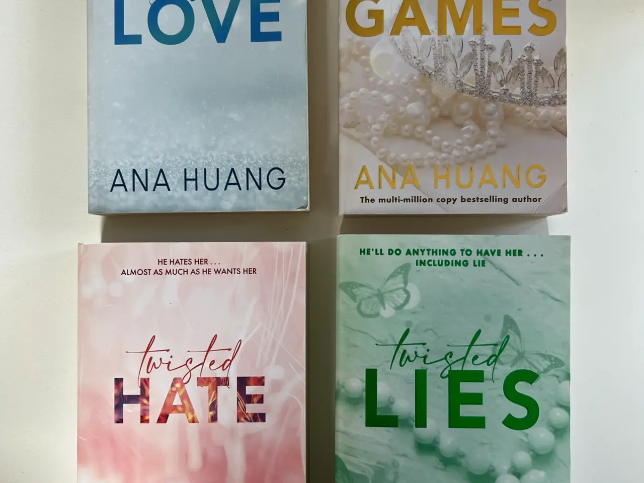 Billede 2 - Twisted serie af Ana Huang på engelsk