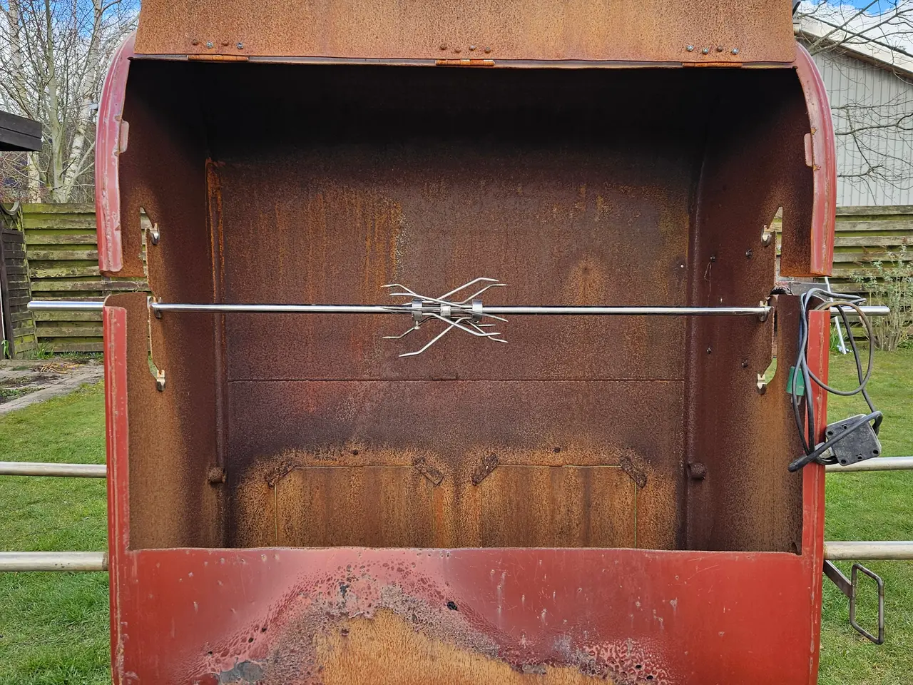 Billede 2 - Grill med motor og rustfrit spyd til lam/svin