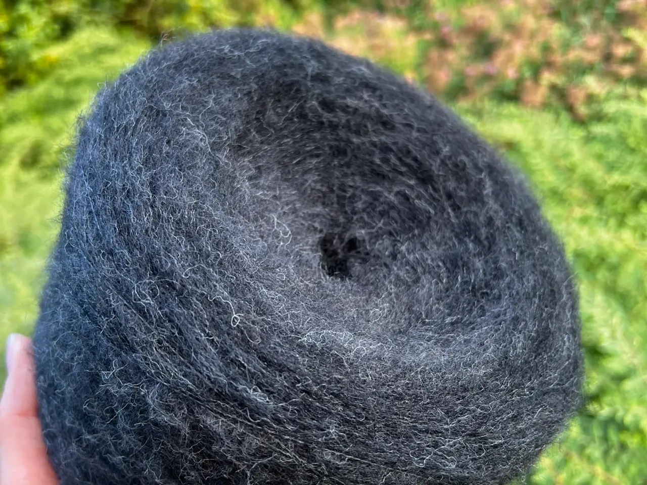 Billede 2 - Italiensk garn - Mohair / Silke - Sort/Grå - 200 g