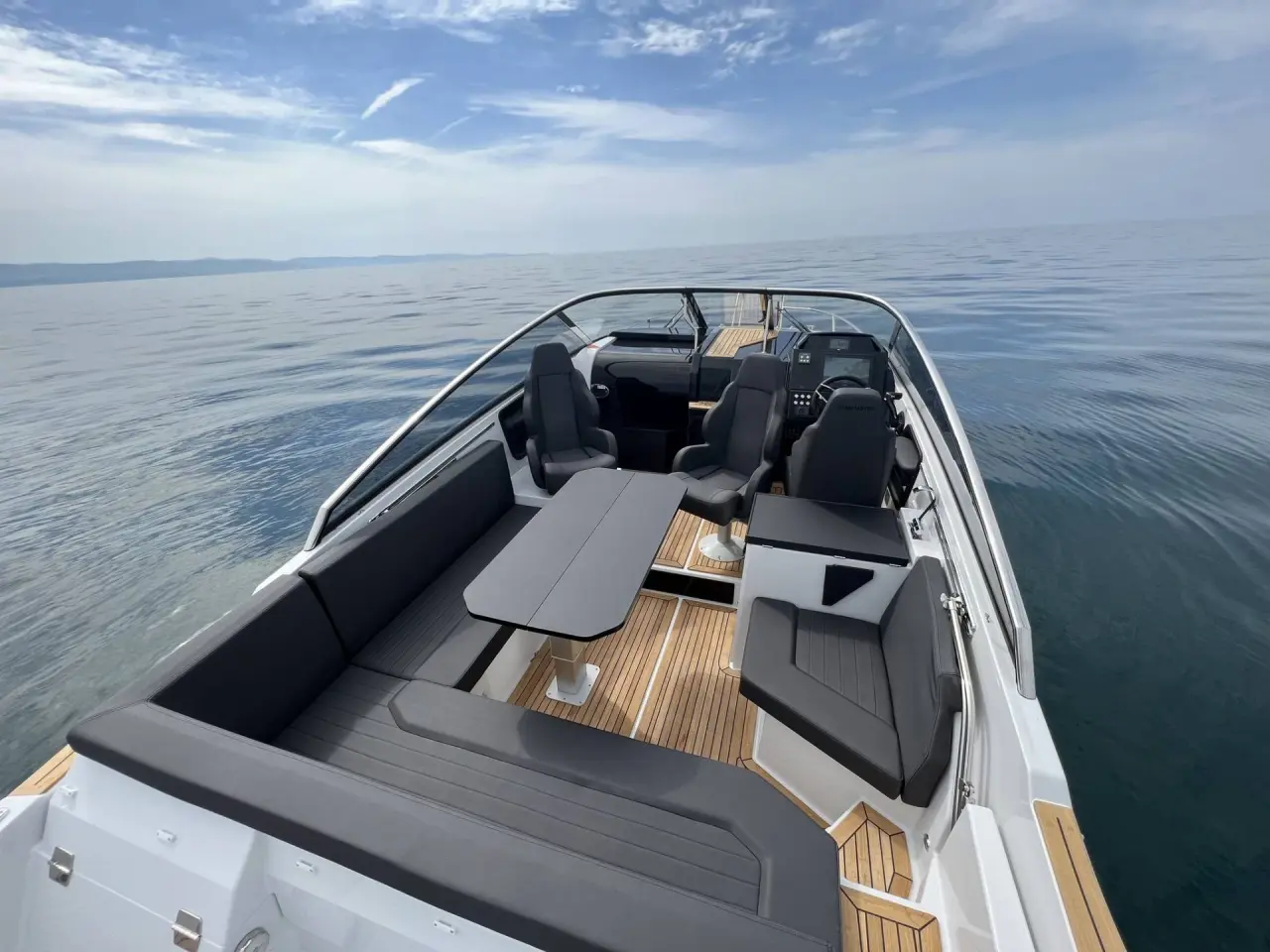Billede 3 - Finnmaster T8 - Yamaha 300 HK/Udstyr
