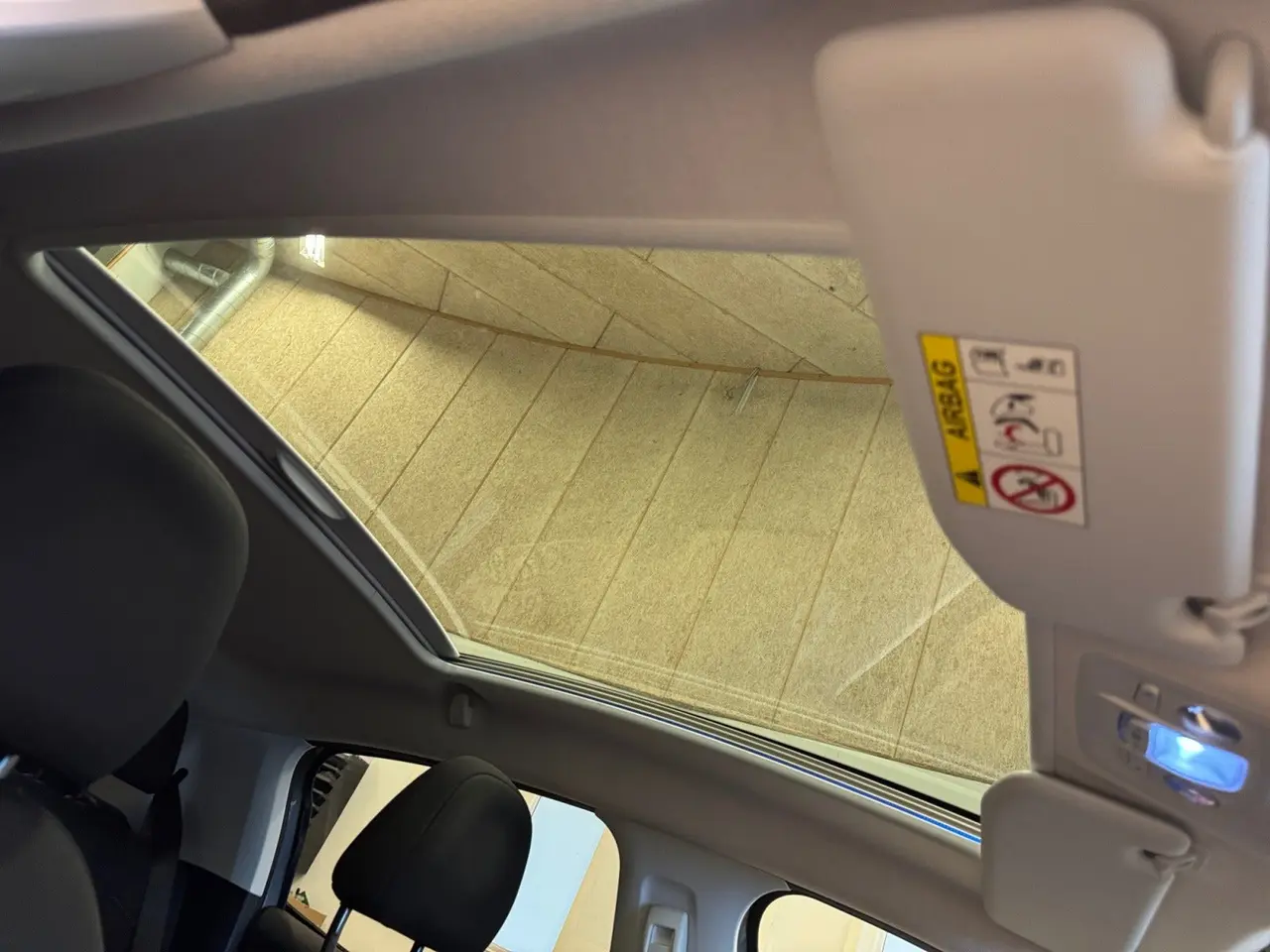 Billede 17 - Peugeot 208 1,5 BlueHDi 100 Allure Sky