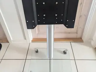 Tv bord på hjul 