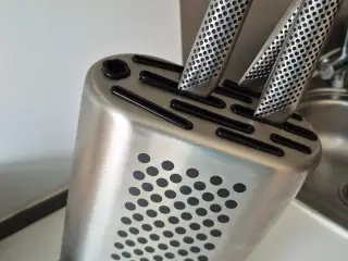 3 Globalknive og knivblok