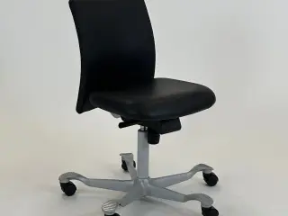 HÅG H04 4100 Kontorstol – Sort kunstlæder 200mm