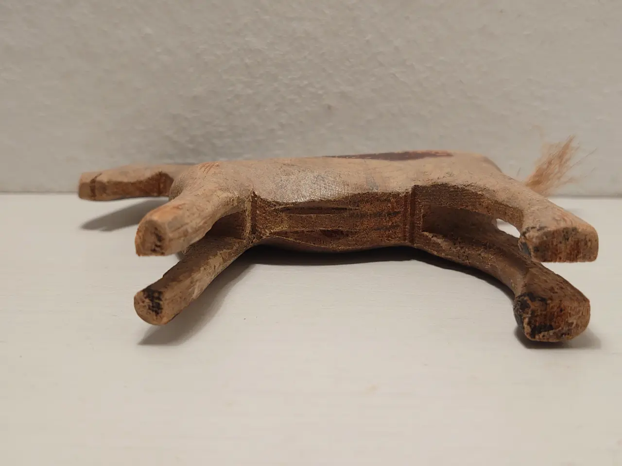 Billede 5 - Fængselslegetøj: Træ hest, L 12 og H 12.5cm.