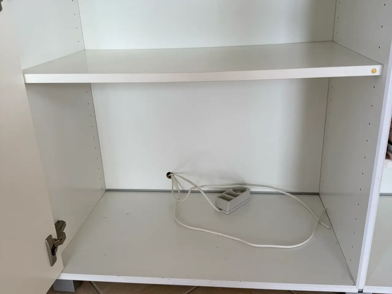 Billede 3 - Skænk med fine detaljer