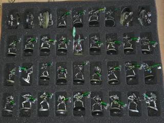Stor klassisk Warhammer 40k Necron-hær inkl. Citad