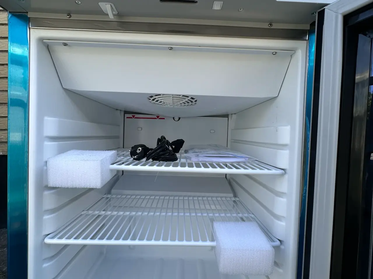 Billede 4 - Lille gram køleskab