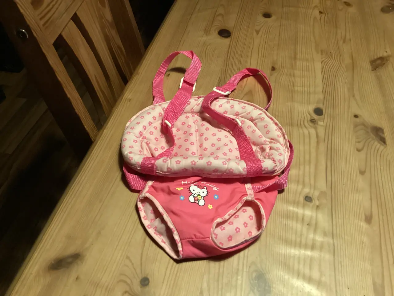 Billede 8 - Hello Kitty Solbriller,Bøger,  Figurer Osv