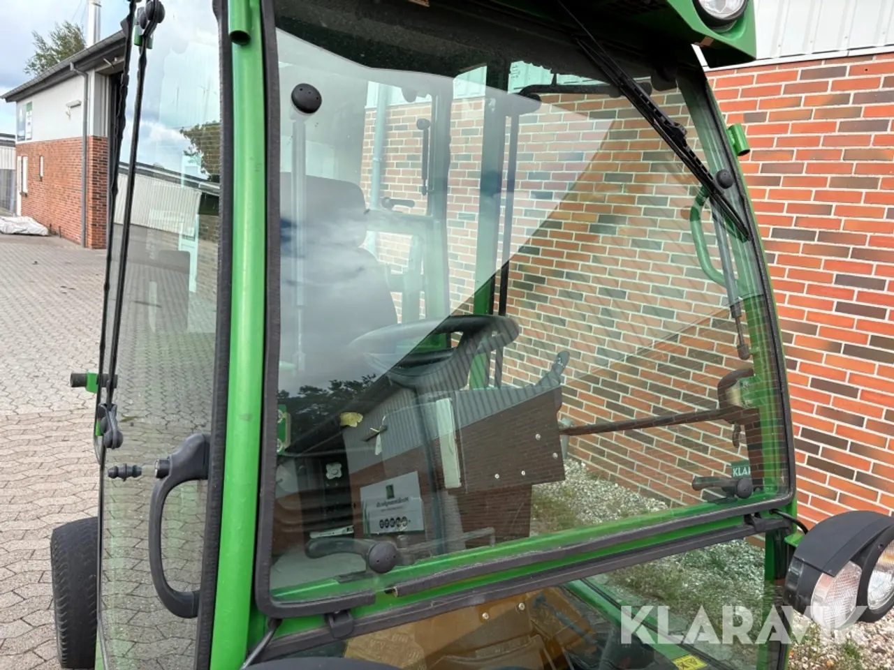 Billede 9 - Redskabsbærer John Deere 1545 med kost