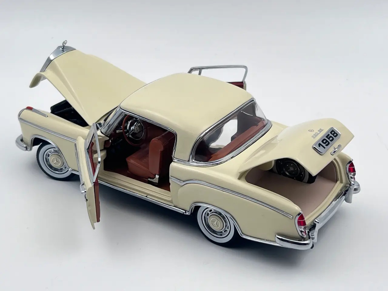 Billede 6 - 1958 Mercedes 220 SE Coupe 1:18