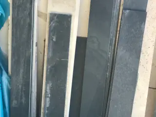 Sort skiffer plader