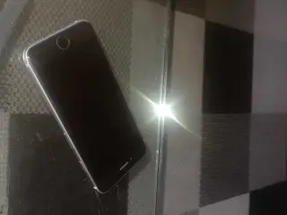 IPHONE 6S. 32 GB.