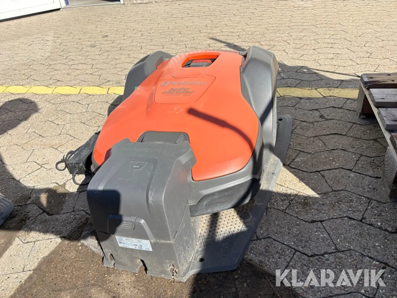 Billede 4 - Robotplæneklipper Husqvarna Professional 520 med ladestation
