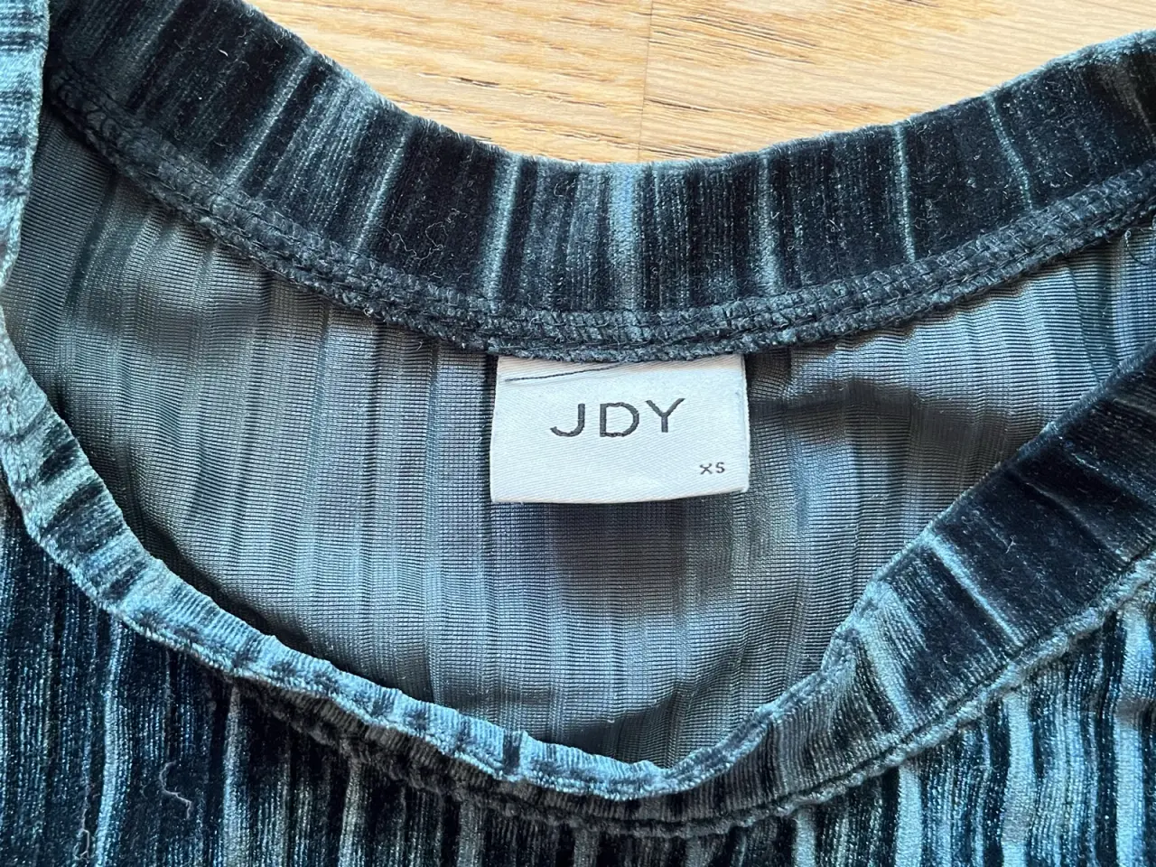 Billede 3 - JDY t-shirt str XS