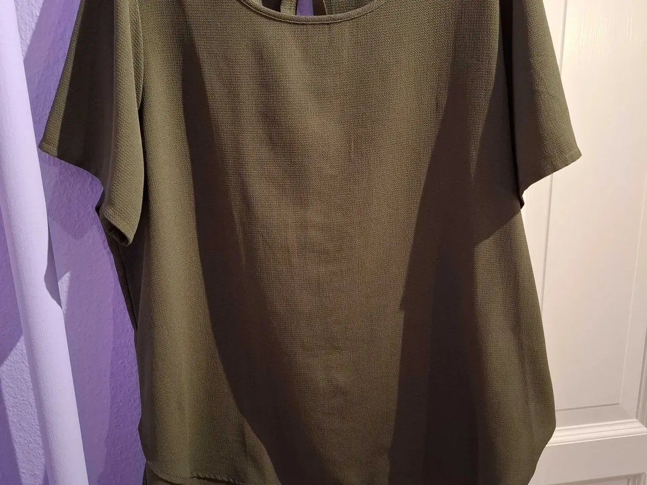 Billede 1 - Flot grøn bluse/t-shirt