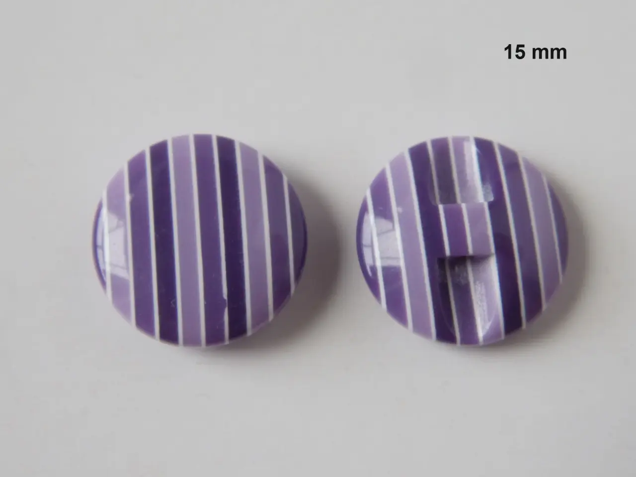 Billede 5 - Stribede knapper - 10 stk. 15,00 kr - BLAND SELV