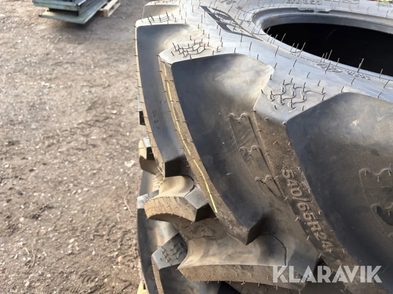 Billede 4 - Landbrugsdæk BKT Agrimax RT657 2 styk