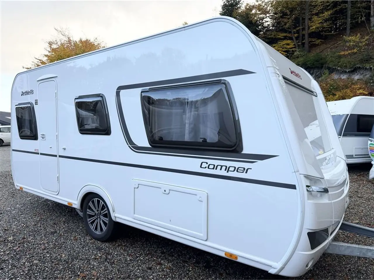 Billede 2 - 2022 - Dethleffs Camper 460 EL Enkeltsenge-Lamel-Gulvtemp.-Mover-Telt
