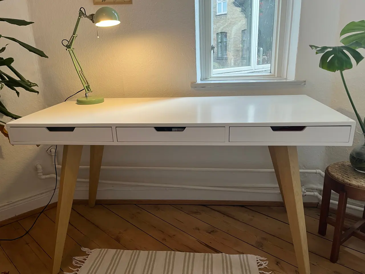 Billede 1 - Skrivebord fra ILVA