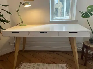 Skrivebord fra ILVA