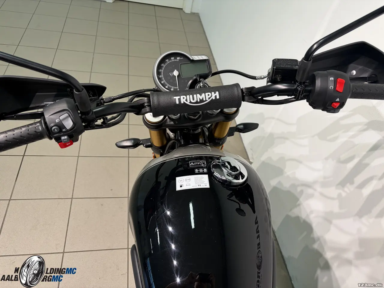 Billede 3 - Triumph Scrambler 400 X PHANTOM BLACK / SILVER ICE
