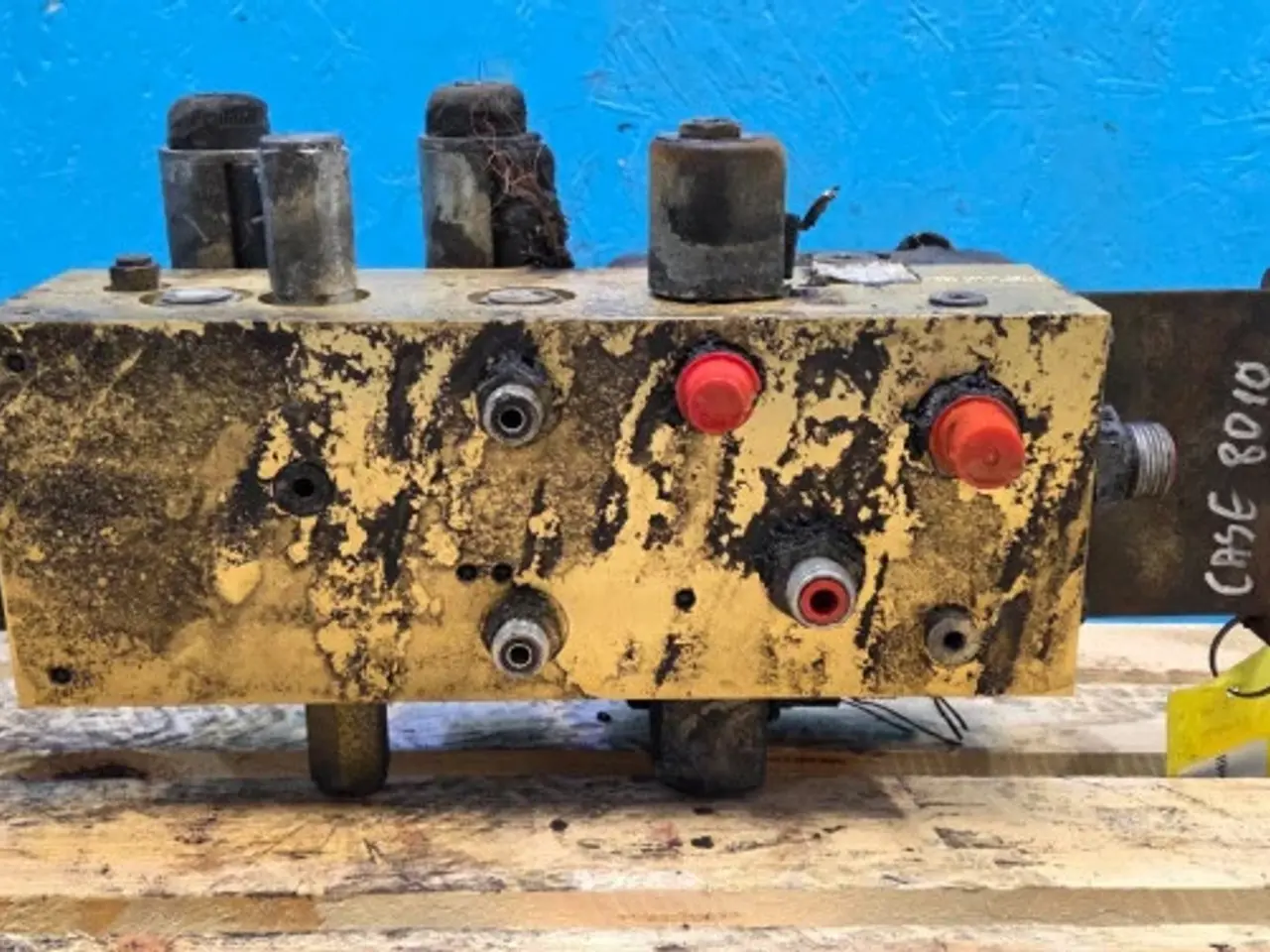 Billede 11 - Case 8010 Hydraulikventil 87109742