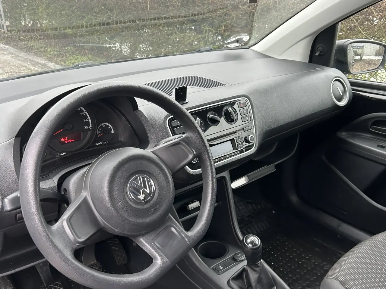 Billede 6 - VW UP! 1,0 TAKE – Økonomisk og velkørende bybil