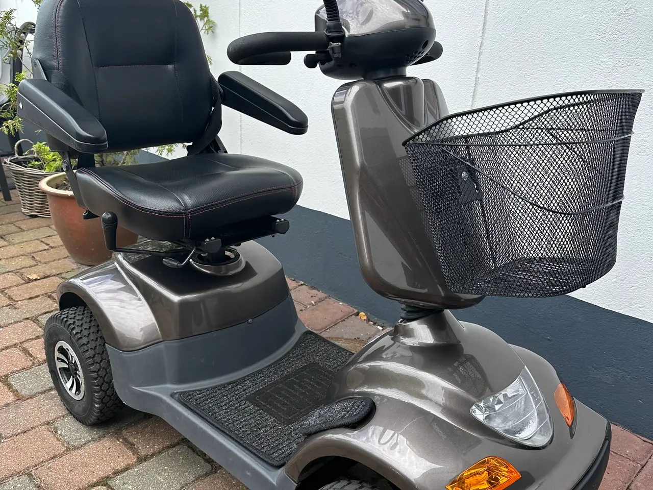 Billede 2 - Flot 4-hjulet Heartway el-scooter i mocca