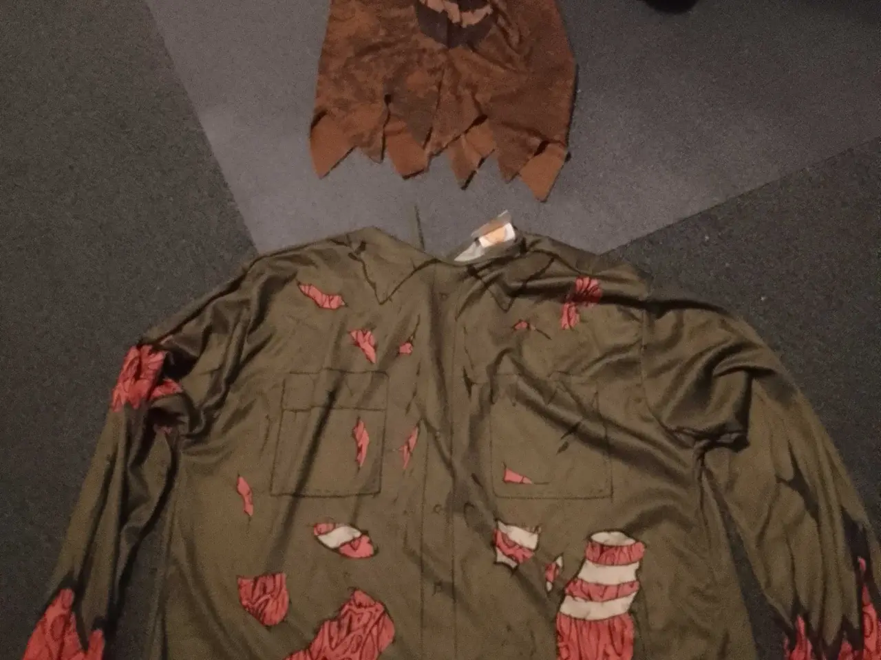 Billede 1 - Zombie kostume str one size