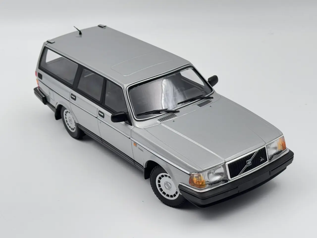 Billede 5 - 1986 Volvo 240 GL Break / Stationcar - 1:18