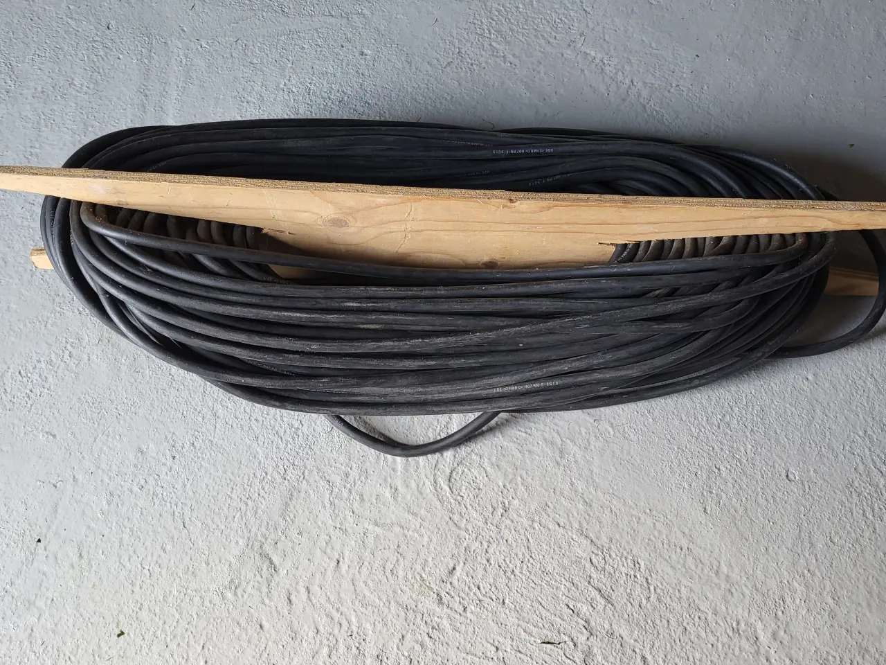 Billede 1 - Gummikabel 5x1,5 kvadrat, sort