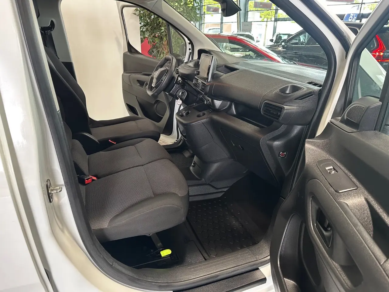 Billede 4 - Peugeot Partner 1,5 BlueHDi 130 L2V2 Plus Pro EAT8 Van