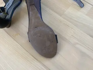 Sandal billi bi