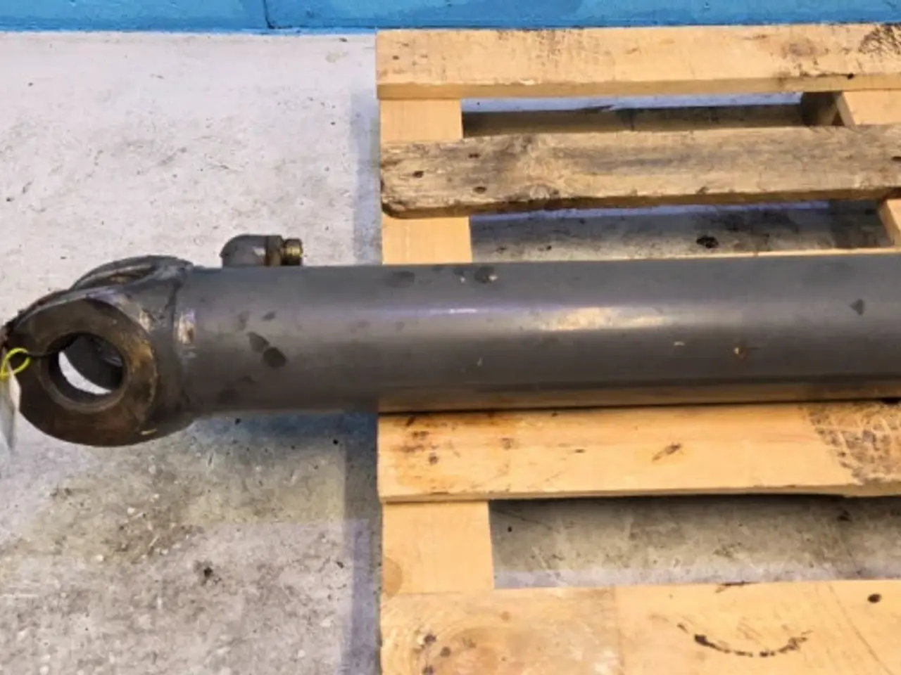 Billede 2 - New Holland LB115B Cylinder 87315531