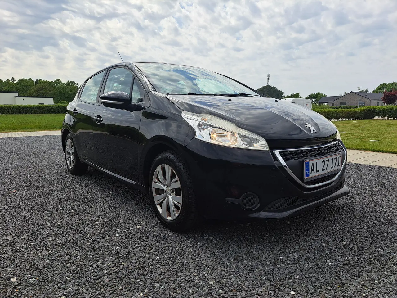Billede 2 - Fin Peugeot 208 samme ejer siden 2016