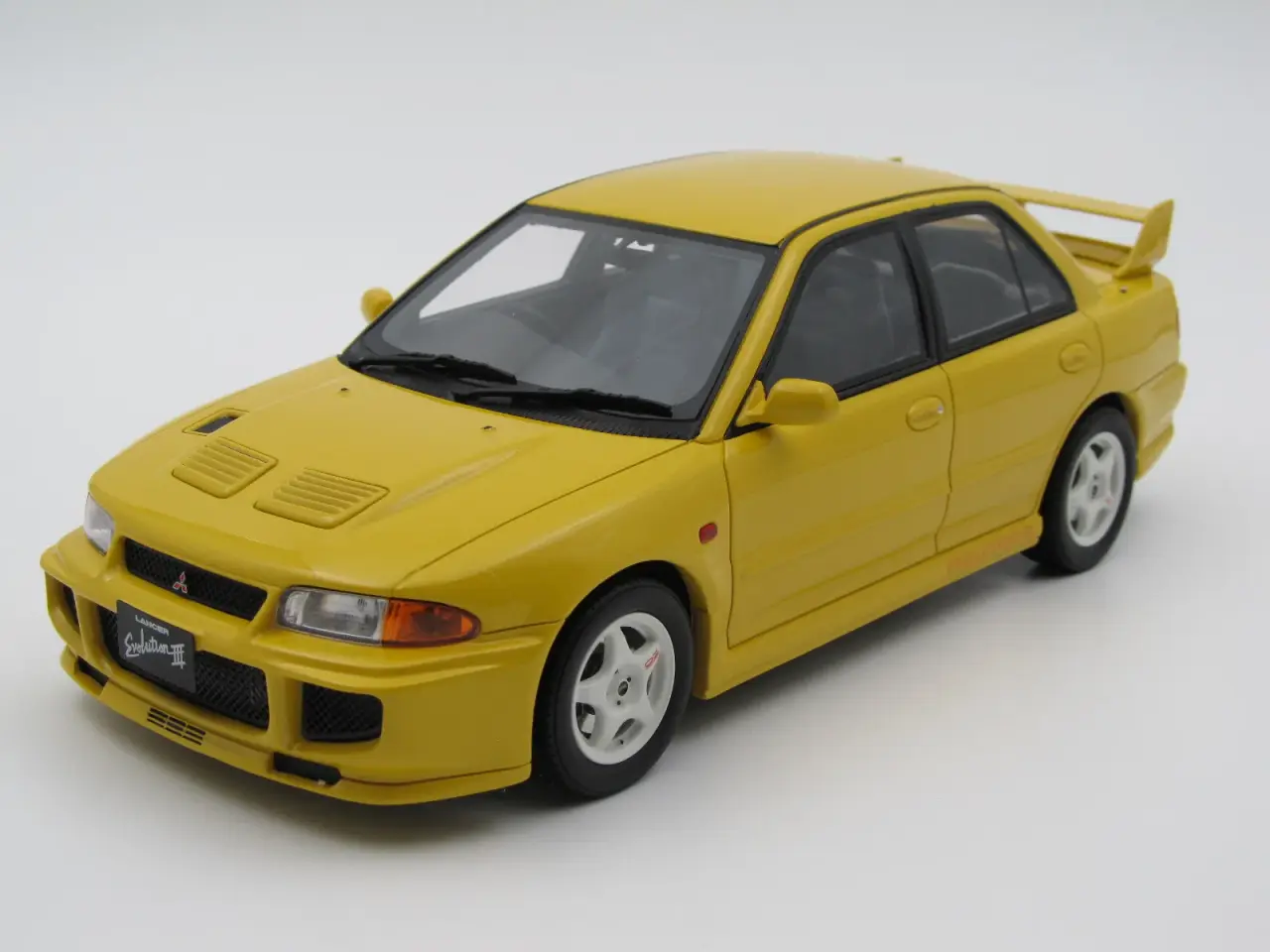 Billede 1 - 1995 Mitsubishi Lancer EVO III GSR 1:18