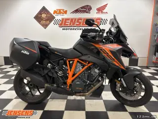 KTM 1290 Super Duke GT