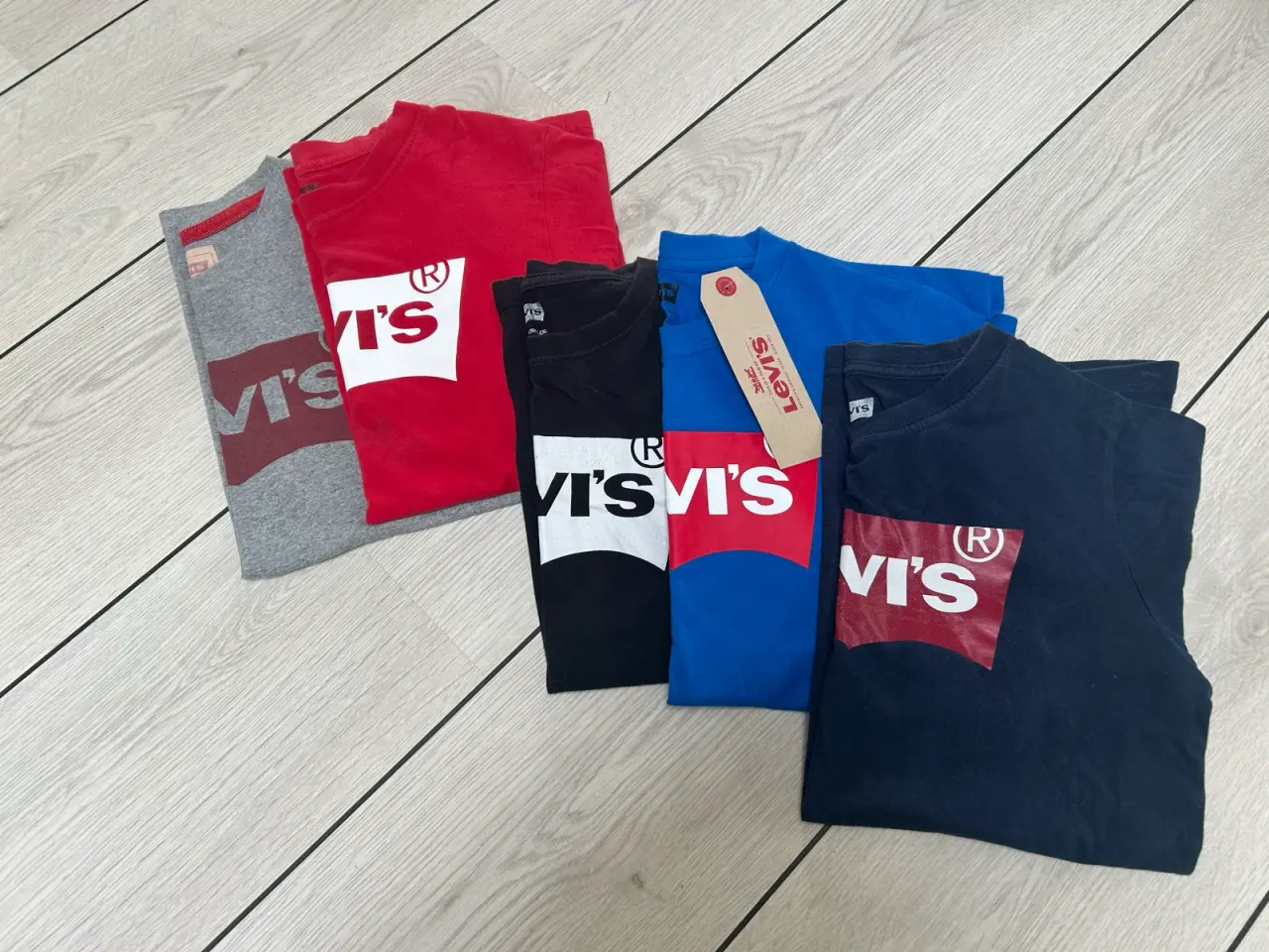 Billede 1 - Levi’s T-shirts