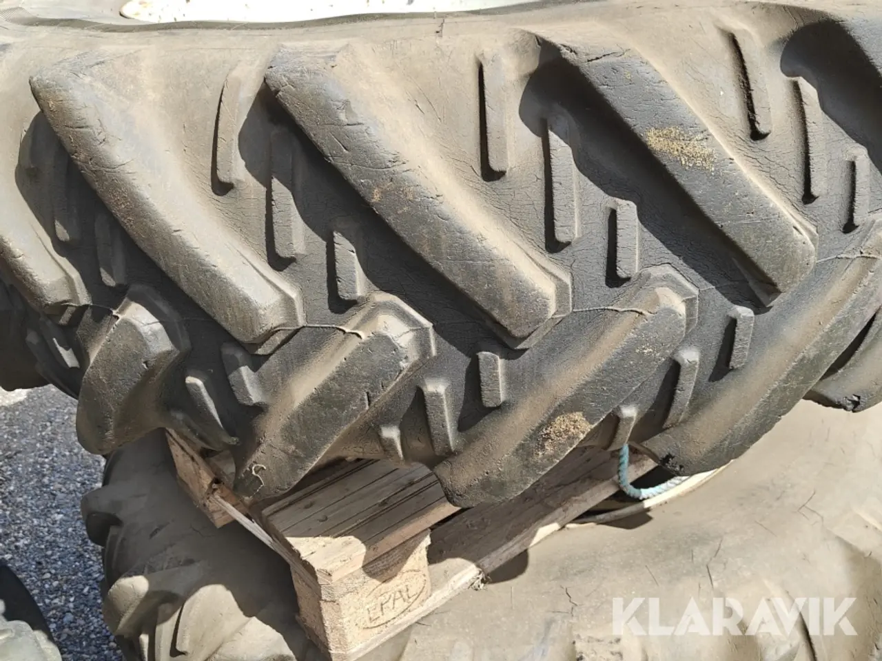 Billede 5 - Tvillinghjul Kleber 16.9 R34 2 styk