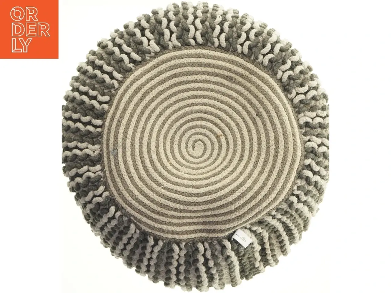 Billede 3 - Rund strikket pude (str. 53 x 40 cm)
