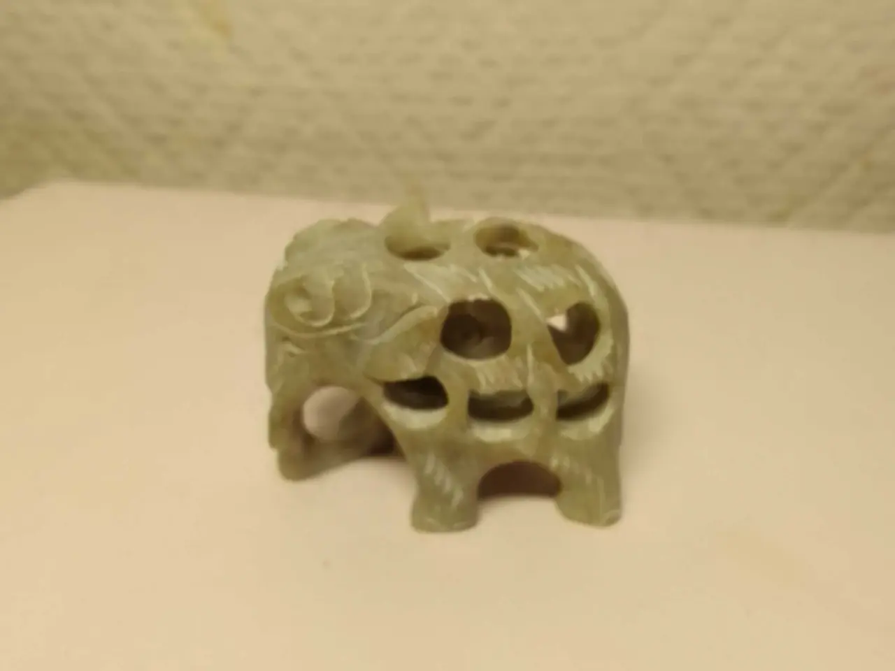 Billede 14 - Miniature elefant til fx sættekasse. I sten