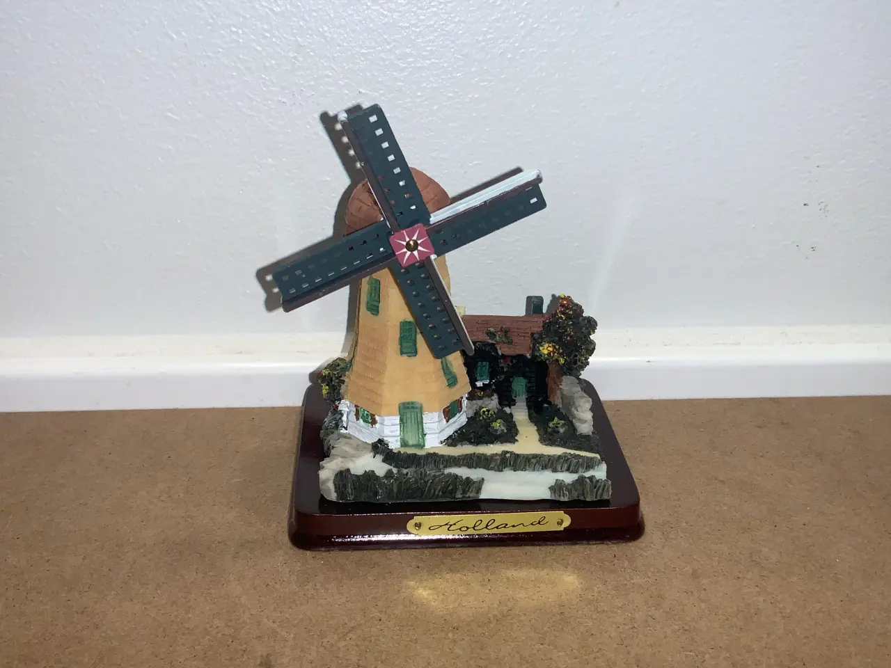 Billede 1 - Hollandsk miniature landskabsvindmølle 12 cm.