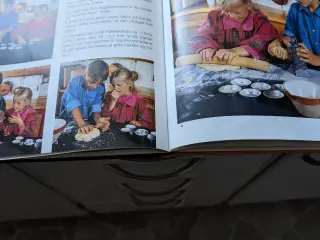 Lasse og Lærke bager bog
