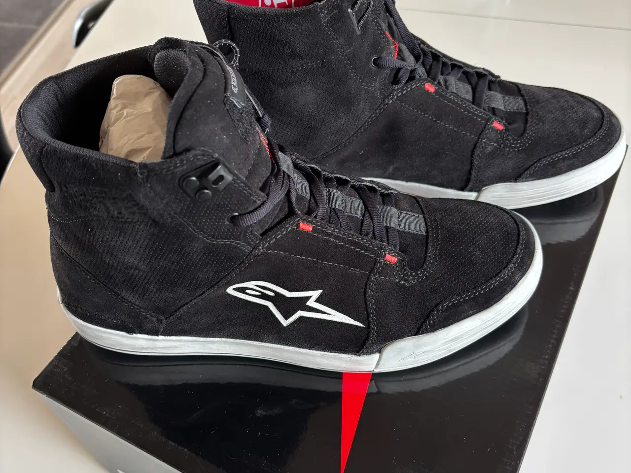 Billede 2 - Alpinestars Chrome Sort/Grå/Rød MC Sko str 10 43