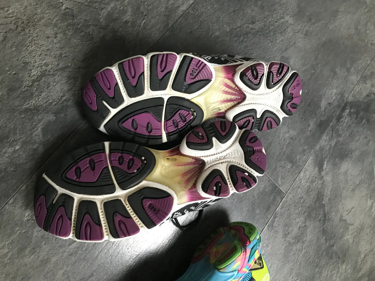 Billede 4 - Asics Nimbus 41,5 og Noosa 38