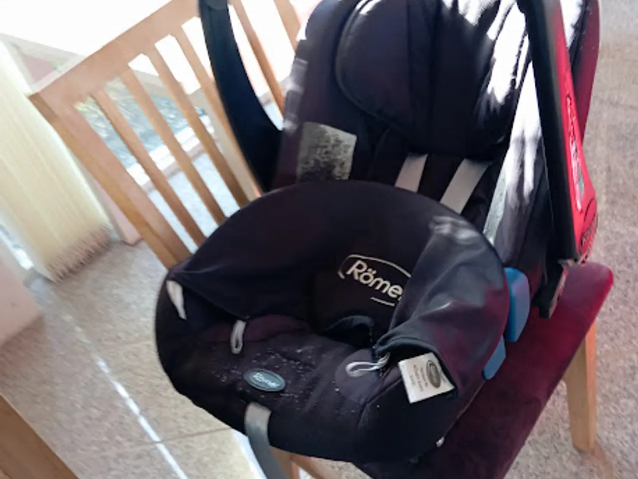 Billede 5 - BILLIG Auto stol og base, til montering i bilen.