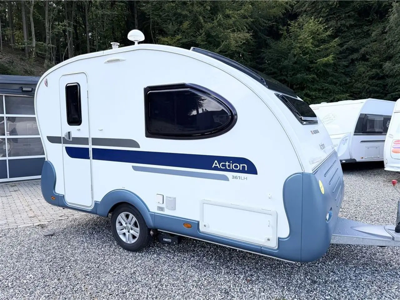 Billede 2 - 2015 - Adria Action 361 LH   Enkeltsenge-Lamel-Mover-Telt